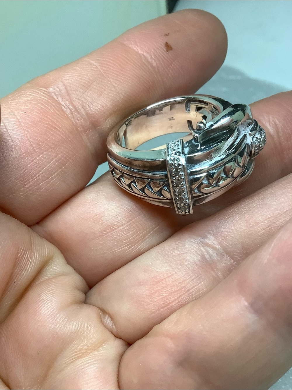 Scott Kay Sterling silver Diamond basket weave buckle ring - Picture 4 of 6